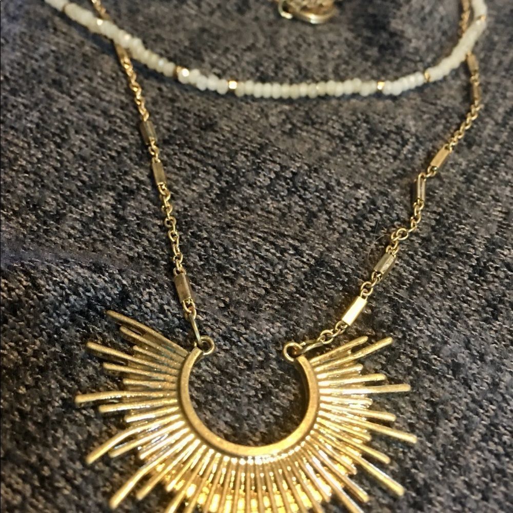 🔥 2/10 sale Boho three strand necklace & earring set